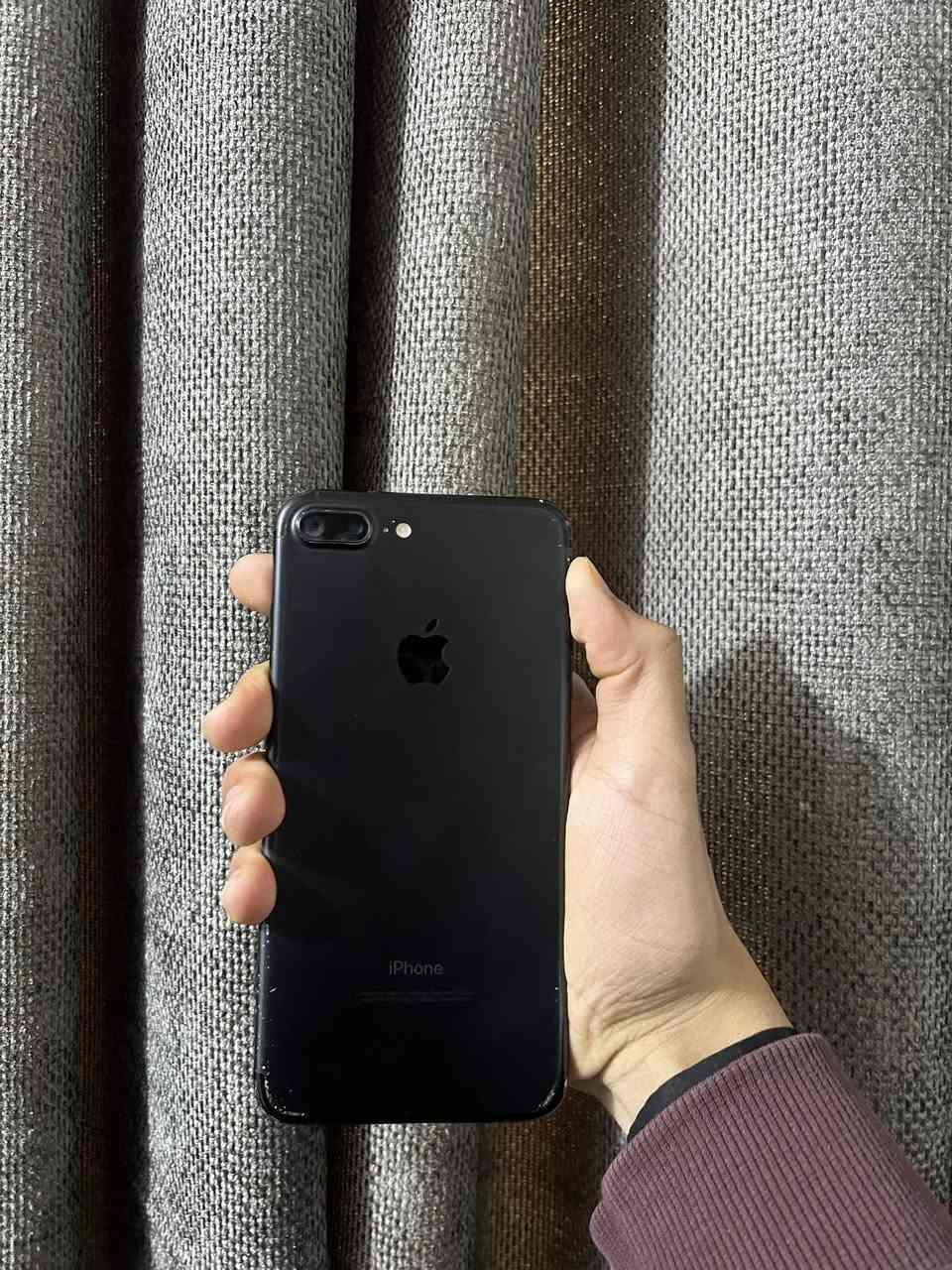السلام عليكم 
ايفون 7 بلس وتر شرط الفحص 
ذاكرة 128 
بصمه شغاله كلشي شغال الجهاز مثل ما موضح بالصوره بس فطر بالشاشة 
 السعر 85 و بيه مجال 
***********
