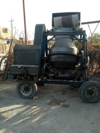 خباطه البيع هيه وغراضه جاهزه للعمل ورها 4عرباين ازغار وصطل وعربانه جبي...