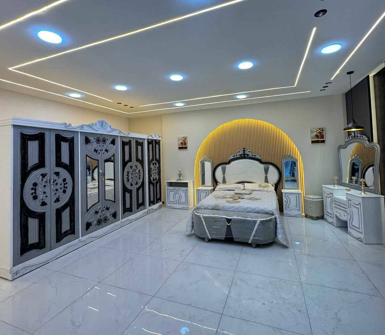 متوفر الان موديل جديد ..

غرفه نوم داخل معاكس خشب 3 ملم
خارج تحفير sns انديف 5 ملم

الصبغ حراري درجة اولى

6باب  متكونه من 9قطع

زاويه تصميم كنتوري بارتفاع الكنتور

السرير بلاويد اسود 6ارجل

قياس الكنتور ارتفاع 2.40 وعرض 3.20

النقل والشد متوفر
 داخل بغداد 
الاطراف 
محافظات بغداد, العراق


**إذا كنت صاحب هذا الإعلان وتريد حذفه لأي سبب، رجاءا أرسل رسالة إلى الدعم الفني**