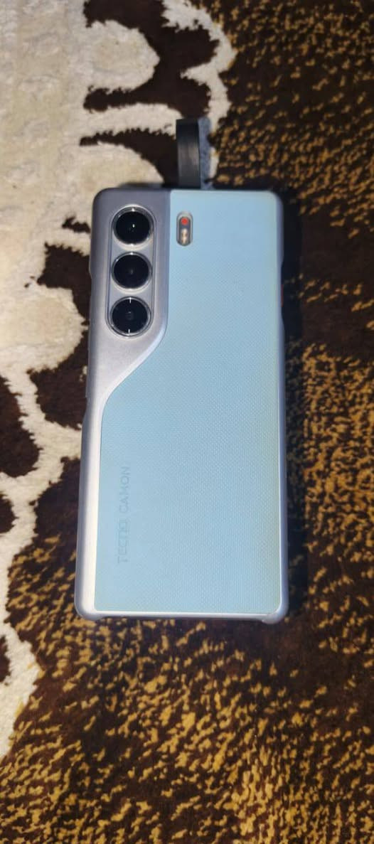 جهاز للبيع
TECNO CAMON 40 Pro 
ذاكرة 256
رام 12+12
مستخدم + نضيف 
كل الغراض موجودة 
العنوان الزاب قرب ماركت سيف الناصر

تواصل ***********
