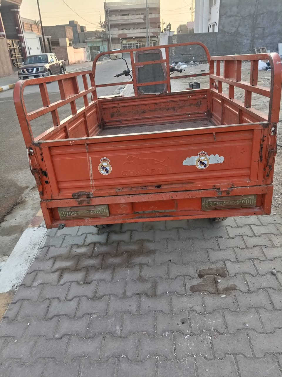 متاح ستوته ام طير ٢٠١٧ بيها اورق كهربائيتها شغله تخم تير جديد بيهافطر صغير بشاصي مكانها هيت سعرها مليون و١٥٠
***********
