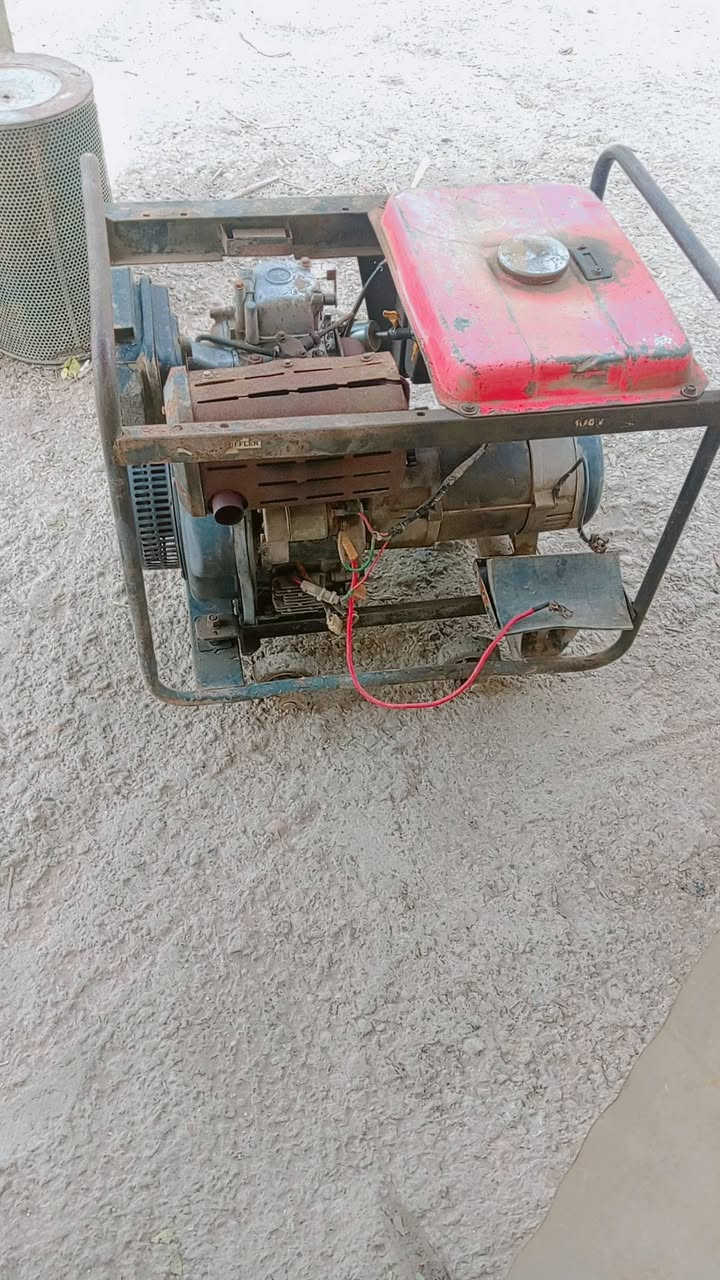لبيع مولده كامه شغاله سعر ٤٠٠ الف الاستفسار ***********
