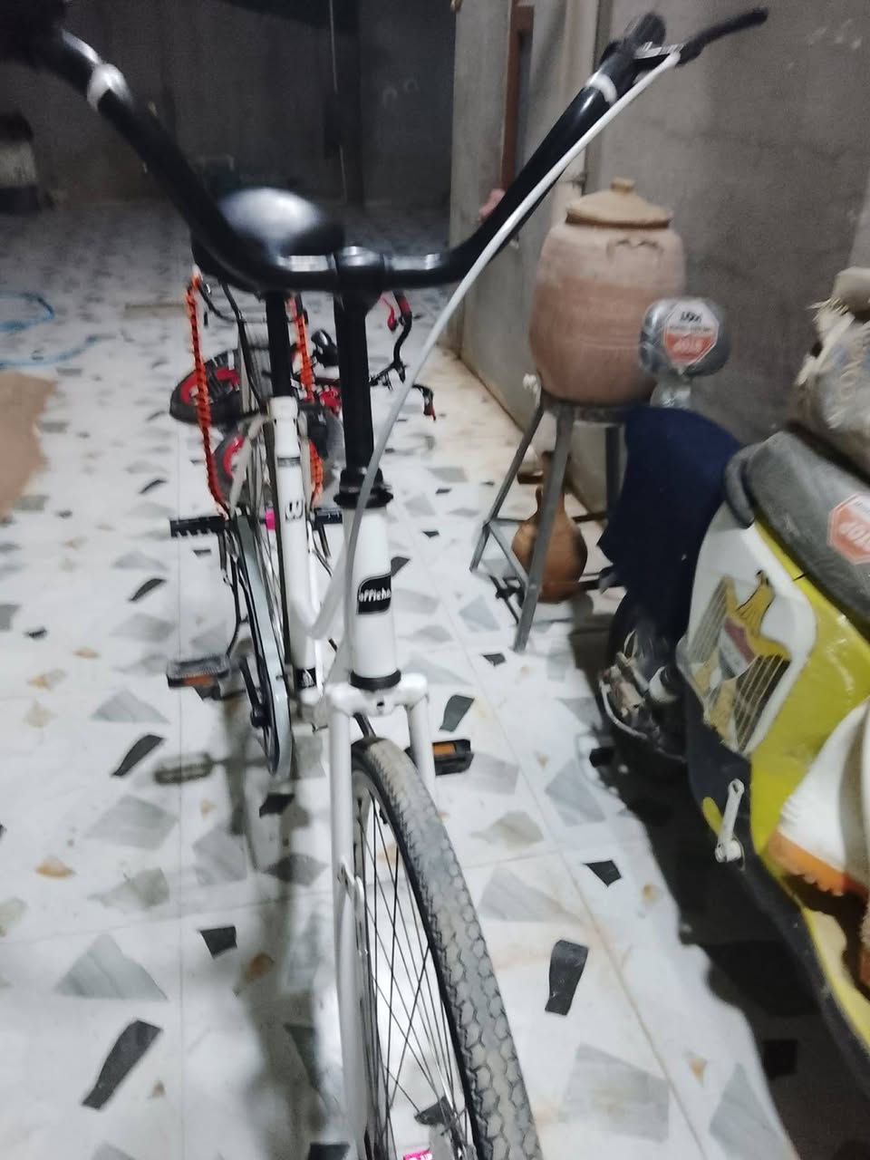 شباب هاذا بايسكل للبيع موديل 2021 شركه كلوف حجم 27 مكاني كركوك
للتواصل ***********
