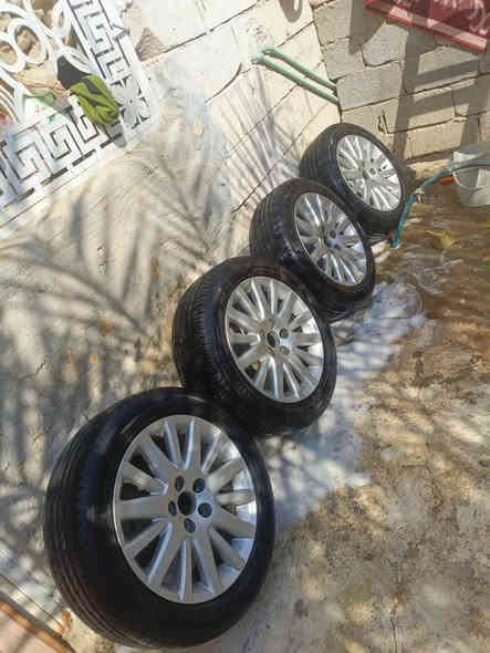 السلام عليكم ويل ماجستا نضيف بيه تخم تاير جديد هستوني شاده ذي قار سوق الشيوخ *********** 
السعر 450 وبيه مجال
