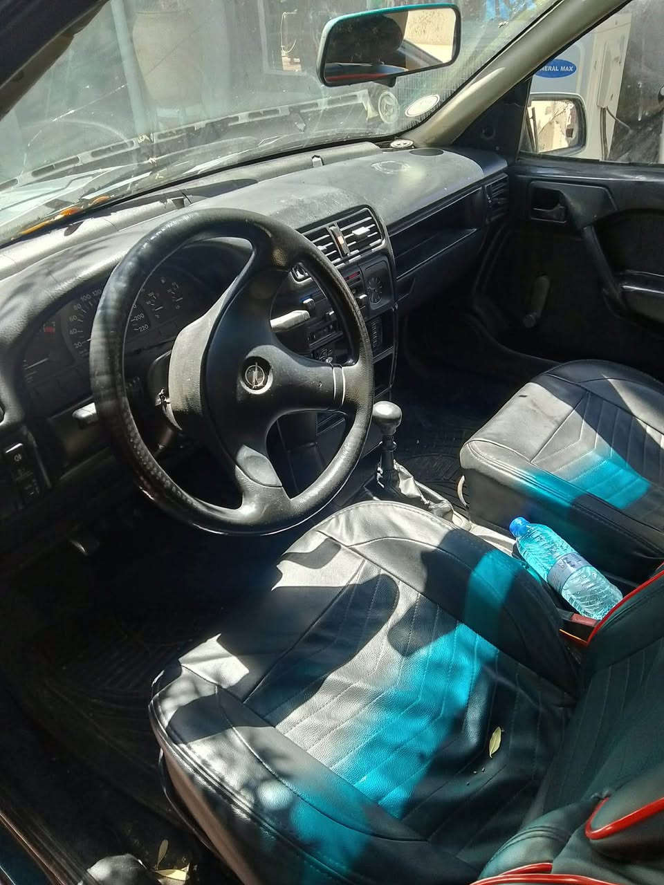 اوبل فكترا حجمً16 قايش عريض 
موديل 1993
مشروع وطني بدون حادث 
هلالات بلاديه 

سعر 34 
للاتصال

*********** Singapore
