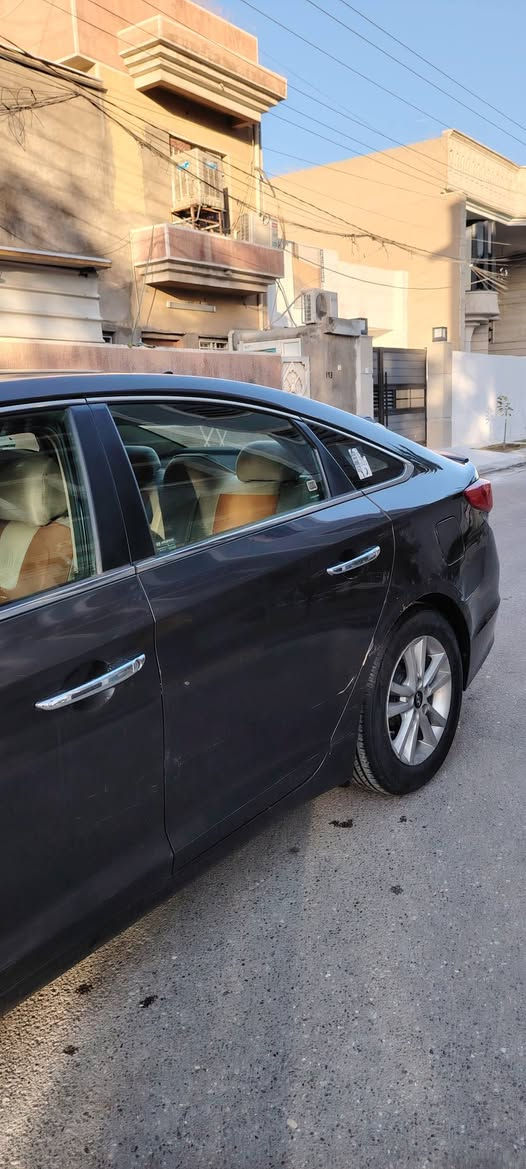 بيع مستعجل سوناتا 2015 رقم بغداد الدولي
حادثها بنيد بارد فقط
بيها بارد جاملغ وباب ولهلال صبغ 
بدون دواخل
َمحرك 2400
السعر 110 مجال بسيط
َمكان السياره بغداد السيدية 
***********
