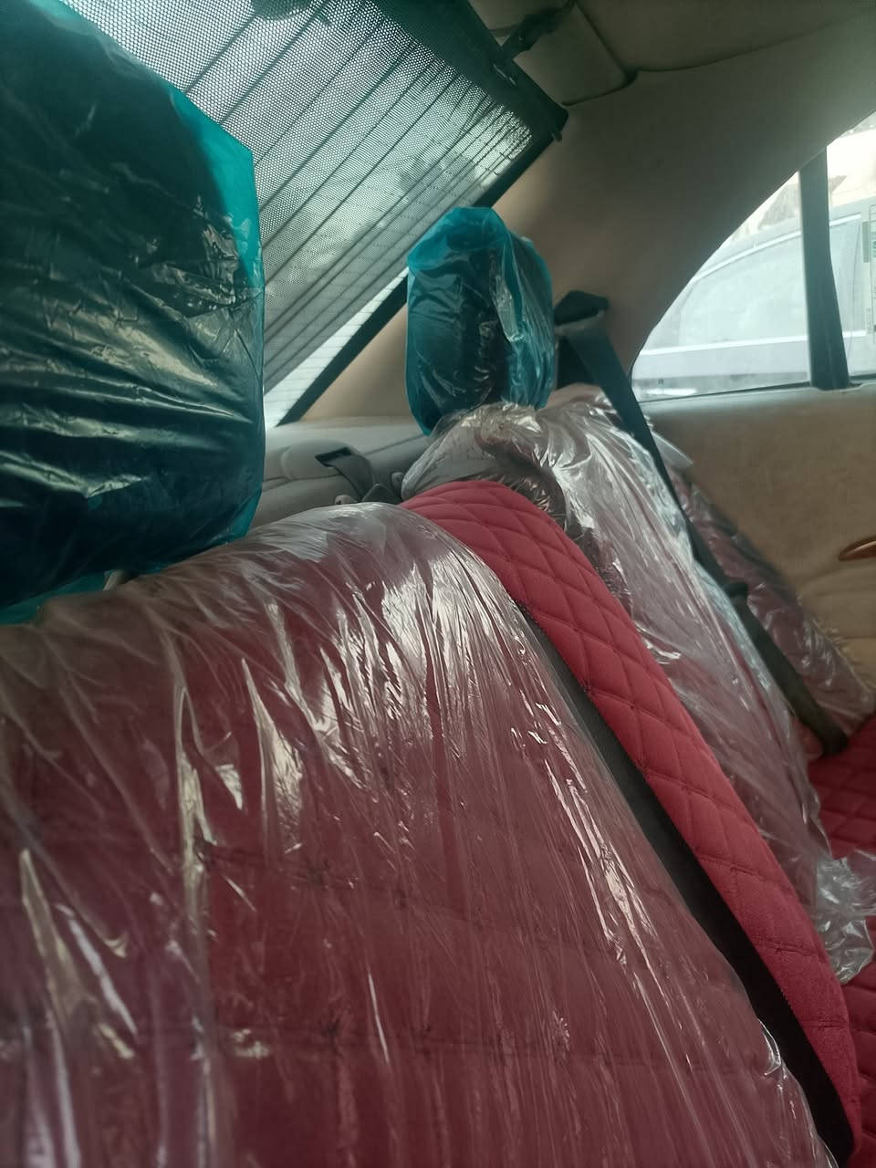 السلام عليكم ورحمه الله وبركاته ،،،من رخصة الادمن المحترم ،،،للبيع اوبل بزون  ماروني م96 شمالي بسمي السنوية نافذه لعام27  بشرط التحويل تبريد ثلج  كير اوتو ومحرك 2000 خير من الله ضمان تخم تاير ودوشمة كله جديد معروضه 45 ومجال الطيبين مكان السيارة الكرخ الجعيفر قرب قيادة شرطة بغداد الكرخ ها
*********** وشايف الف خير الشراء،،،والسلام عليكم،،
