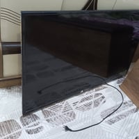 شاشة ٥٠بوصة • خط جانبي • حله شارع ثمانين