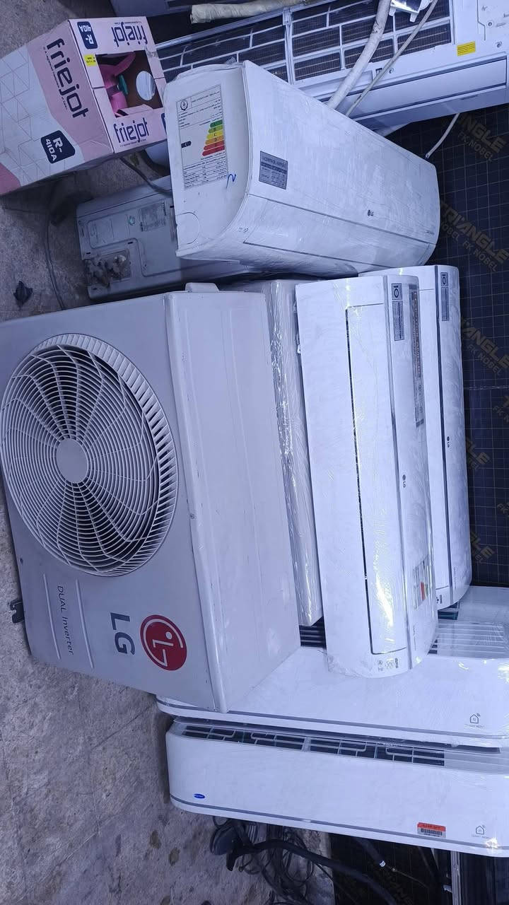 سبالت الجي انفيرتر ٢ طن 
تحكم 4 6 8 
ابلادي ع وضع الشركه 
كامل مكمل مع بوري جديد 
سعره ٥٦٠ الف 
***********
