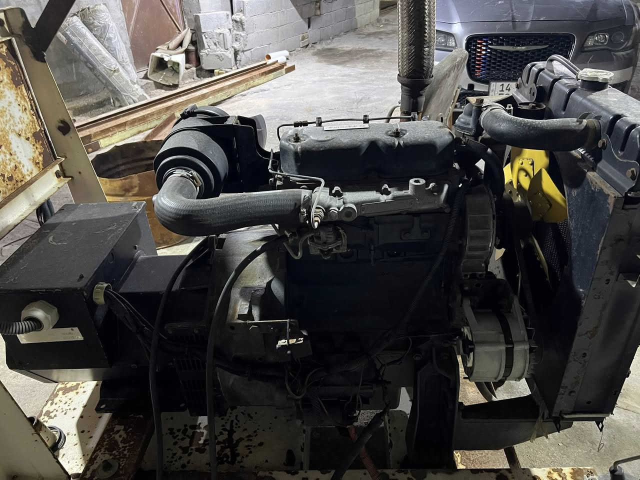 مولدة البيع.   مامفتوحه لا تبخير والا تنقيص.   28 كيفي.  3️⃣ بستن.     بيركس لا اصلي   
***********.   مكاني بصرة
