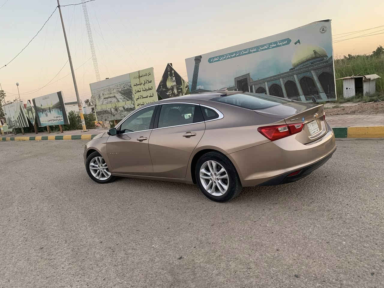 ماليبو موديل 2018 Lt فول ما عدة البصمة  
حادث امريكا جاملغ جة السايق خفيف جداً 
جاهزة ومابيها اي نقصد 
رايدها 115
***********
