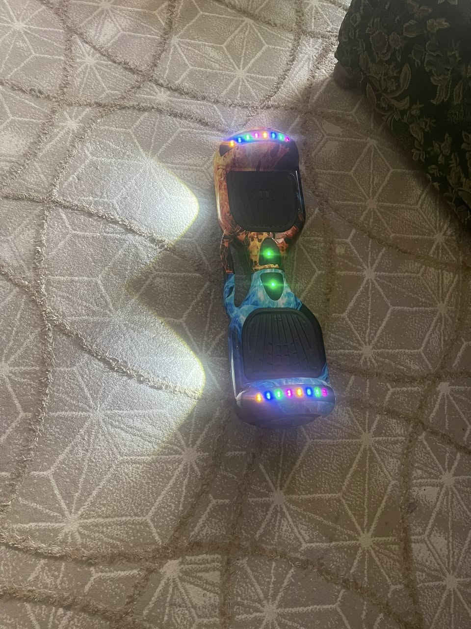 سلام عليكم سكوتر للبيع جديد كلشي مابي جديد جديد جديد كامل ملحقات
سعر قيم وخذ


**إذا كنت صاحب هذا الإعلان وتريد حذفه لأي سبب، رجاءا أرسل رسالة إلى الدعم الفني**