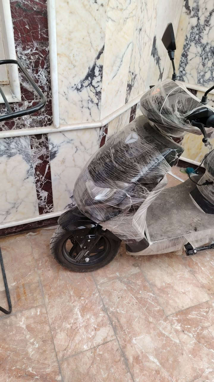 دراجه ياديه ضمان سنتين ملف وباتري سويجين 6بطاريات نضيفه الدراجه استخدامه قليل كلش
تواصل واتساب ***********
