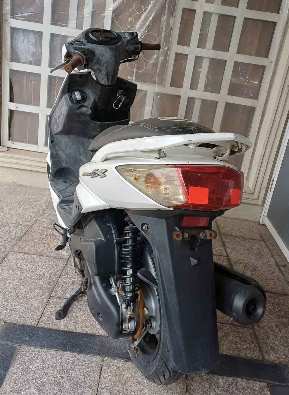 سلام عليكم
سكنس فحل للبيع 
العنوان البنوك ..
السعر ٨٠٠ وبيه مجال
للاستفسار ***********
