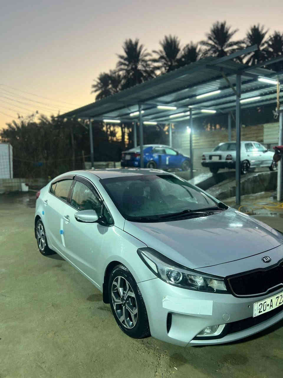 السلام عليكم كيافورتي 2017سيارة جاهزة كيرمحرك تبريد صدر تخم تاير سيارة جاهزة مناقصهه برغي شغل واطلع وين ميعجبك بيهه صبغ جاملغ امامي نصه وبنيد نصه وقبق جنطه حادثهه من امريكا السعر108للتصال***********و***********منضومه زنون اصليه شارع نهار. وراد كندي حادثهه من امريكا قبق جنطه فقط بغداد, العراق
