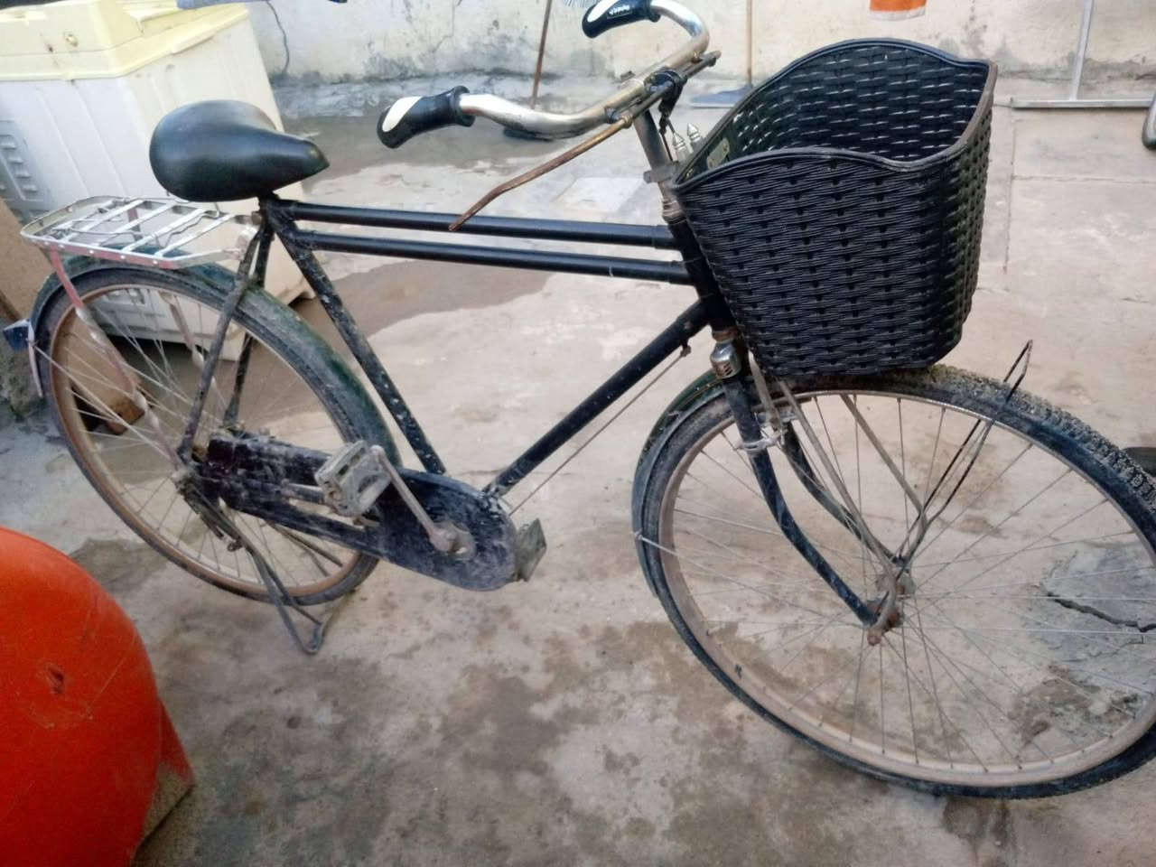 السلام عليكم من رخصه الادمن بايسكل للبيع نظافه فول حجمه 28 الاستفسار ***********
