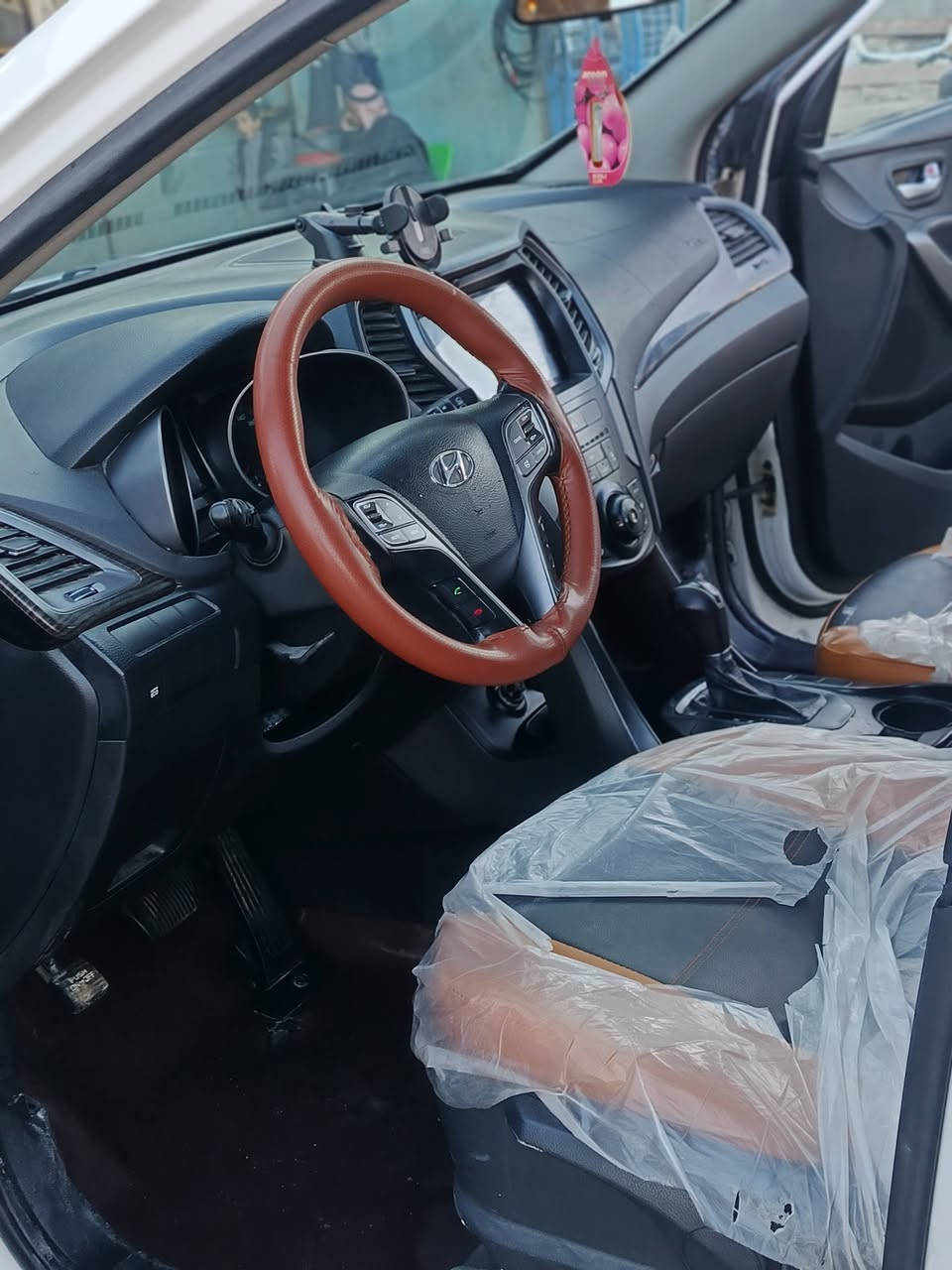 .ًً..سنتافي 2014
.. وارد كوري مكينه ٢٤٠٠دواش جاهزه عله  اخر حبه 
.. رقم ربيل 
.. حداديه وتبريد وگير ومكينه (ع شرط) 
مكفوله كفاله عامه عده بارد شويه بل باب 
++حساسات. شاشه  بلادي.  
==سياره نص فول كامره شاير تحكم ستيرن  ٣قطع تبريد 
السعر المطلوب...   (١٦٠)
العنوان.  النجف الاشرف حي النداء ***********
