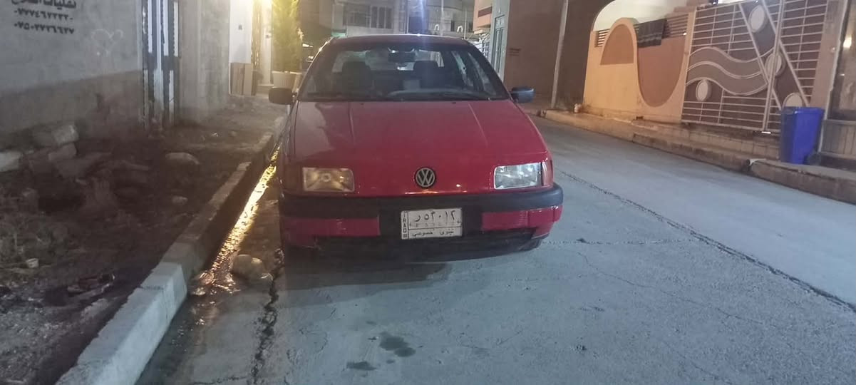 مكلف بالنشر.......
باسات للبيع موديل ٩٢ رقم الماني نينوى  شرط التحويل
 محرك ٠٨ مال كصة صارلو شهرين والوصل مالتو موجود 
 بيها صبغ نص جاملغ الخلف 
دوشمة جديدة وبطاين الابواب جلد 
كهربائياتها مابيها نقص السيارة بدون تقحيل وصبغها حيل حلو   
سيارة مال بيت 
سعرها ٤٥ 
رقم صاحب السيارة /***********//***********
