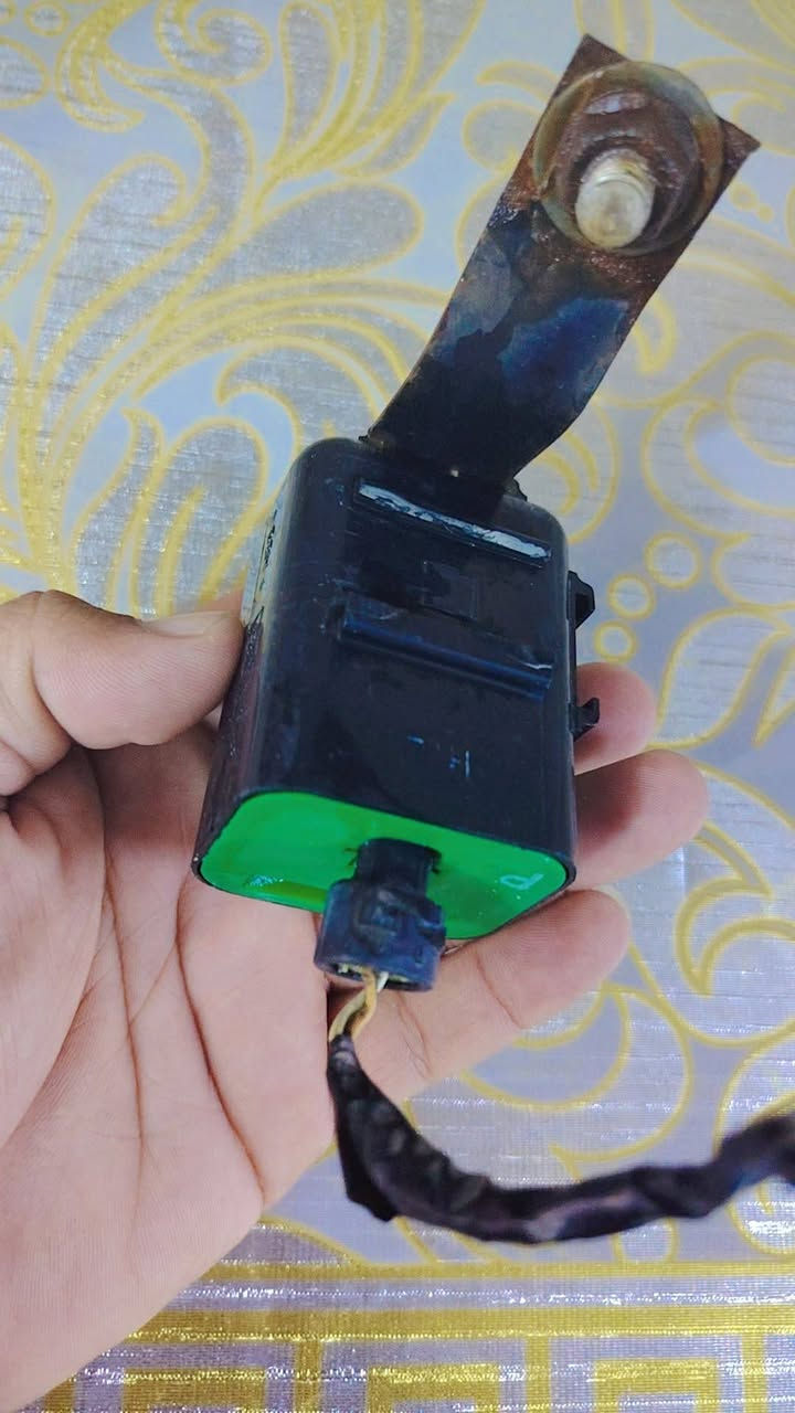 سلام عليكم ورحمة الله وبركاته جرص بك اصلي مال سياره دكه بطيئة ***********
