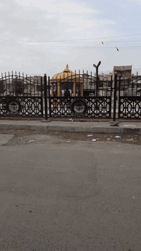 نص قطع ثنين للبيع قطاع 26
مقابل ام الكبر والغزلان قيد الانشاء 
بناء حديث الاستفسار ‏‪***********‬‏
