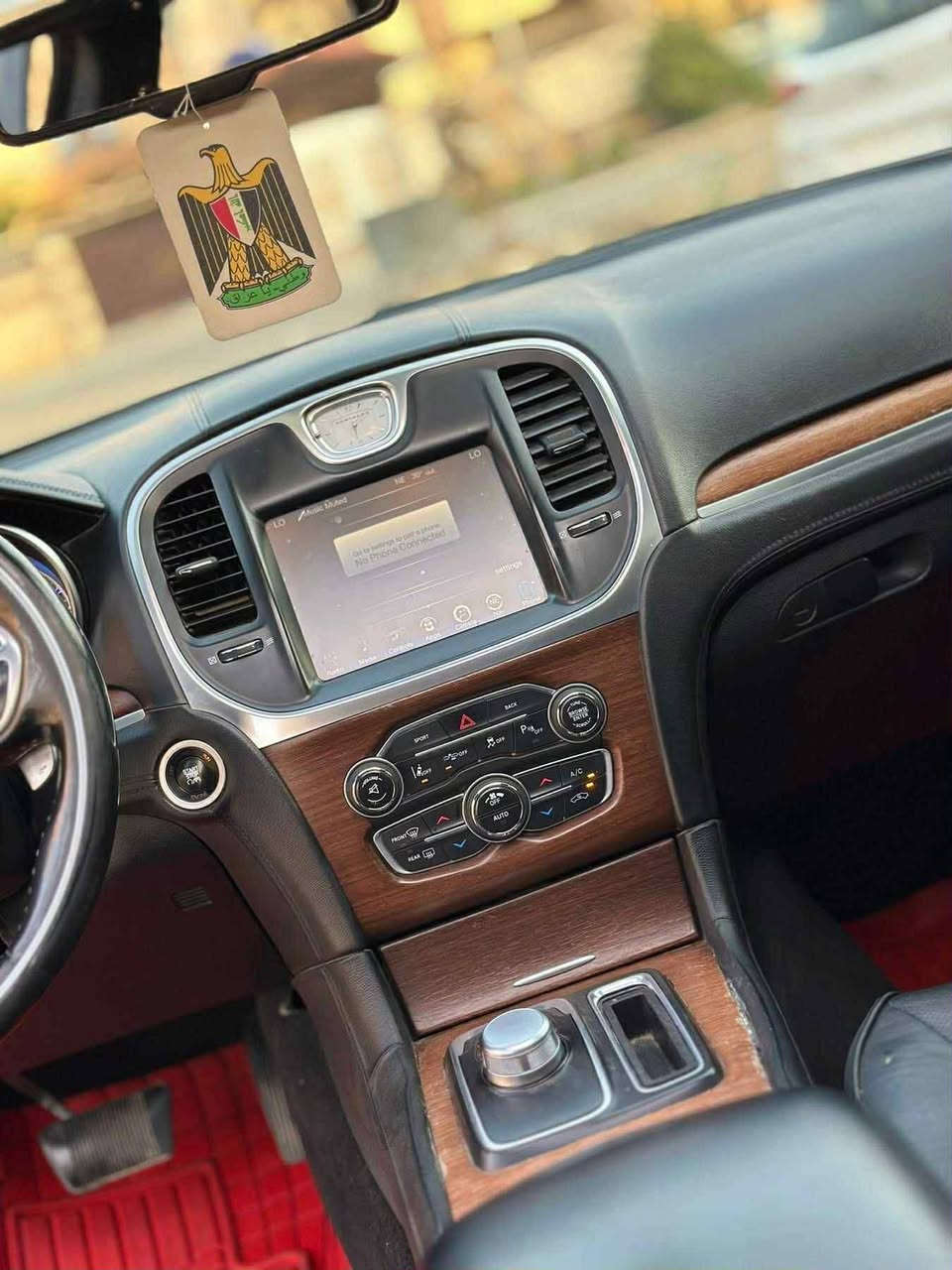 السلام عليكم كرايسلر موديل 2020 ادوات ارقام وسنوية اصليات كصة قمارة فقط حدادية جديدة طخم تاير جديد جاهزة من كلشي للبيع فول مواصفات للخير السعر 80 ورقة المكان ميسان الشراي يتصل على الرقم ***********
