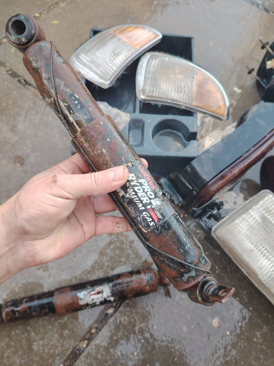 حلل واخذ
*********** مكاني بغداد
طوبه جديده زوج دبلات خلفي جديد
