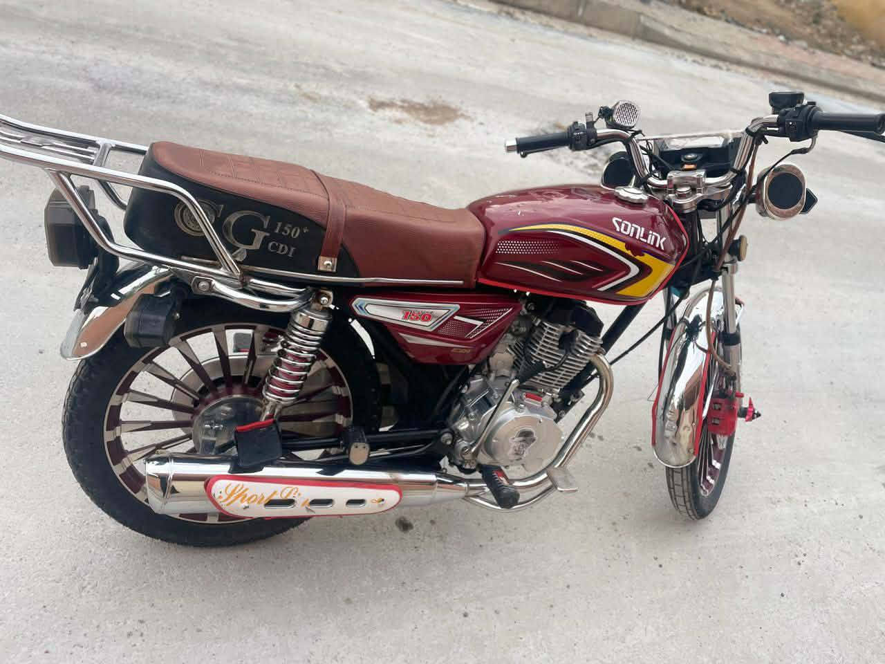 سلام عليكم دراجه سيفان 2024 شكل 2025 للبيع محرك 150 فول نضافه كلشي شغال مكاني ديالى لوجيهيه خاص مفتوح رقم ***********
