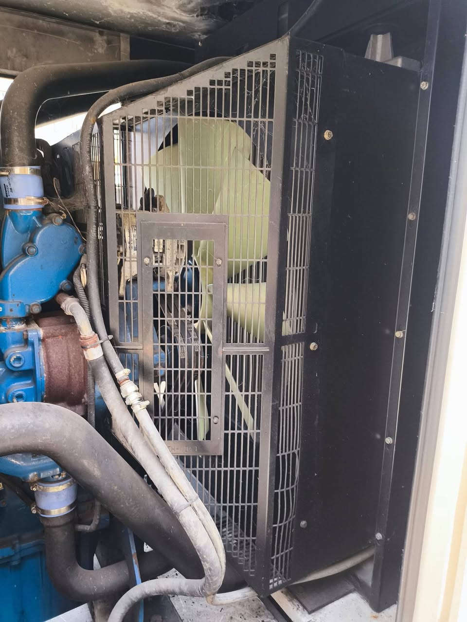 بيركنز انكليزي إف جي وولسن 2800 تك سوبر وارد اوروبي بلادي ما مشتغل بالعراق توليد 500KVA شرط الشغل وشرط الفحـص العنوان اربيل للأستفسار الإتصال *********** يوجد توصيل لكافة المحافظات وبضمان 🚚
