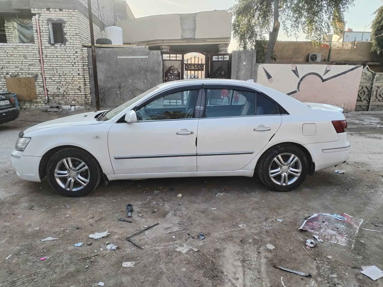 السلام عليكم سوناته للبيع موديل 7محدثه 10مصبوغه عام للجماليه بيهه طخه بلجاملغ  الامامي عكس السايق رقم بغداد الانكليزي بسمي خليجية فول مواصفات مكينه وكير وكهربائيات وتخم تايرات وتبريد كله جاهزه مكينه 2400دوش حداديه 70بل100فتحه تحكم ستيرن كشن كهربائيّ حساسات خلفيه كشنات جلد شاشه كامره داخل صاج حاجب لد الاستفسار ولاتصال عل رقم ***********مكاني بابل الحصوه السعر (90)بيهه مجال قليل
