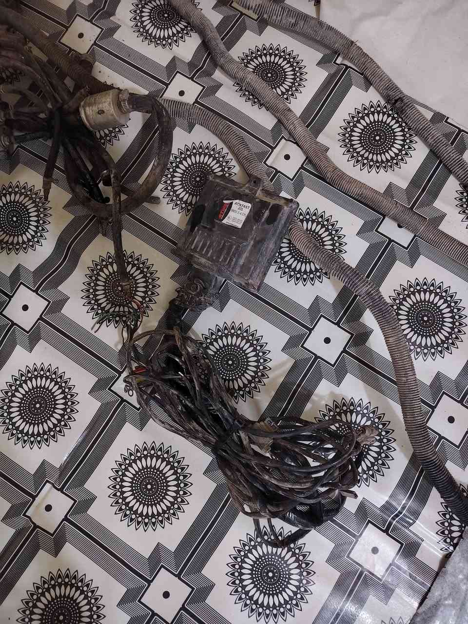 سلام عليكم منضومه غاز 4سلندر 60لتر كامله شرط شغل غراضه كله حته الفيش ول وايرات فتحته من سيارتي مكاني بغداد نهروان سعر 225بيه مجال ***********
