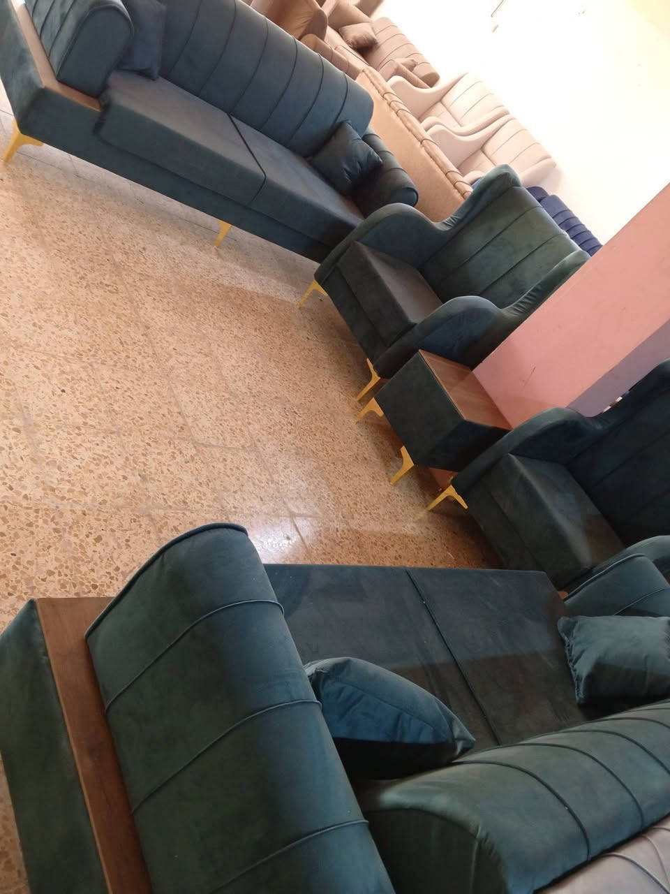 ✨ زبائننا الكرام ✨
نوفر لكم موديلات متنوعة من التخامة بألوان عصرية وتصاميم مختلفة تناسب جميع الأذواق.

🪵 المواصفات:
• عمل خشب روسي متين
• إسفنج مميز درجة أولى
• أقمشة متنوعة وبجودة عالية
• أسعار مناسبة للجميع

🛋️ كما يتوفر لدينا:
• شغل دواوين حسب الطلب
• تنفيذ وفق القياسات المطلوبة
• اختيار النوع والتصميم بما يناسب ذوقكم

🚚 خدمة التوصيل:
✔️ توصيل إلى جميع محافظات العراق
✔️ توصيل مجاني داخل محافظة بابل

📍 العنوان: الحلة – شارع 80 قرب شارع الحسينية

📞 للتواصل والاستفسار:
0772 712 6002 واتساب
***********
***********

💬 تواصلوا معنا الآن واحصلوا على أفضل جودة بأفضل سعر
✨ وشكراً لثقتكم بنا ✨
