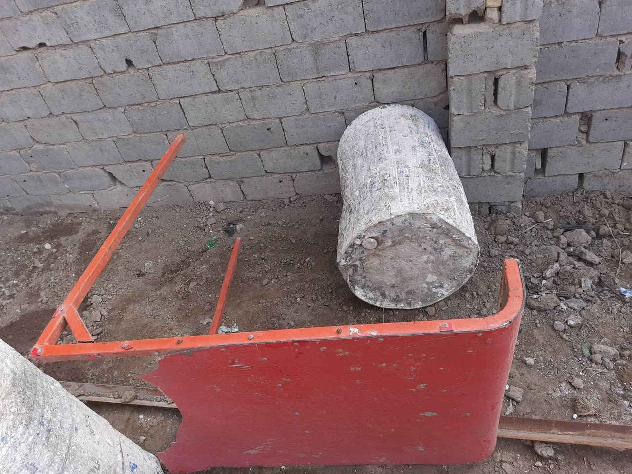 السلام عليكم للبيع سقيفه مال ستوته مكاني حله عنانه السعر ٢٥ الشراي يتصل ***********
