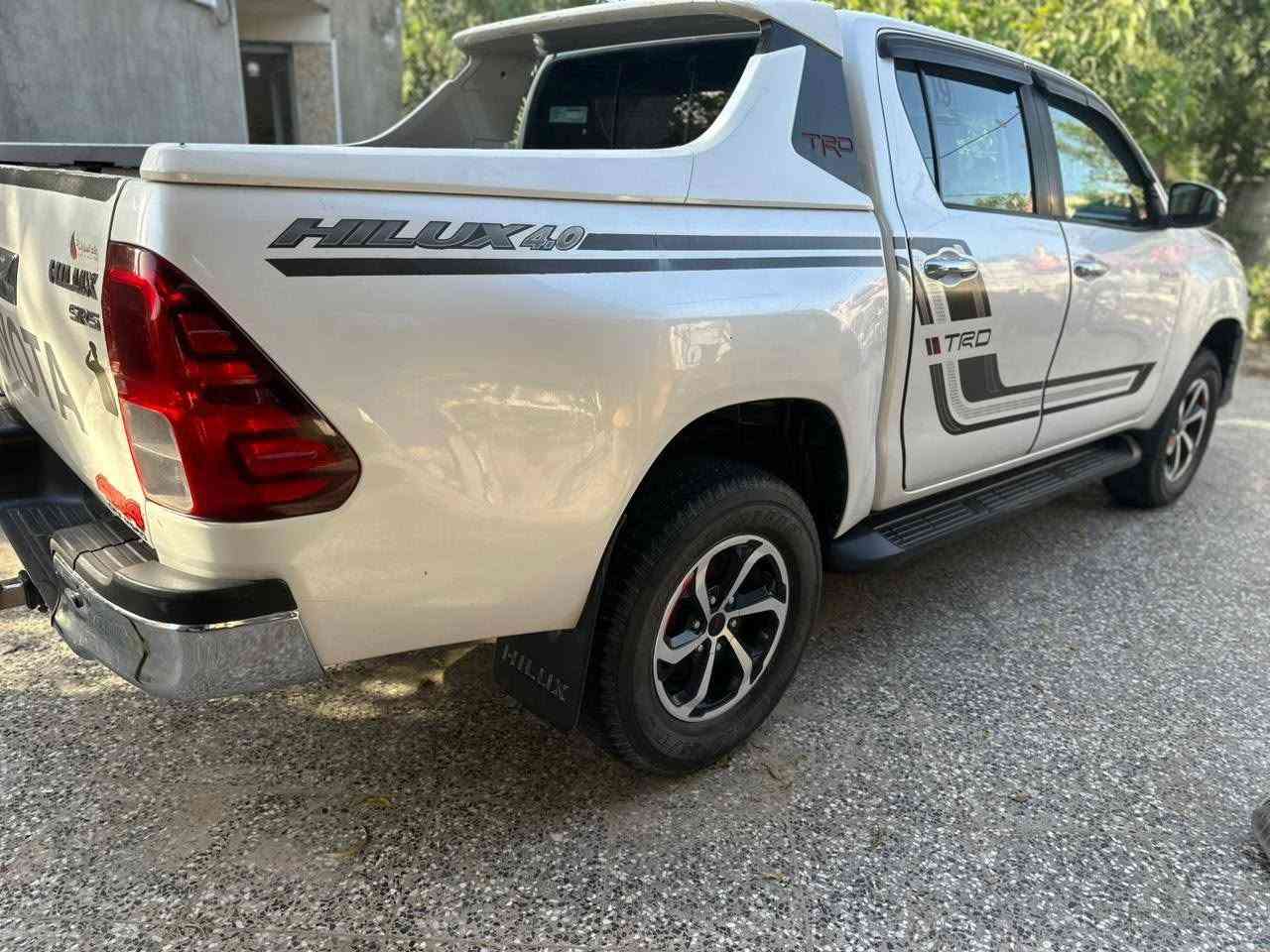 تويوتا هايلوكس trd  v6   2019  السعر 290 وبيها مجال 
السياره مكفوله رقم وسنويه انكليزي  رقم بغداد بسمي تحويل ثاني يوم 
ماشيه 167 مكاني بغداد رقمي
***********
