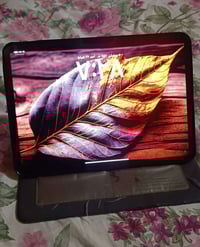 آيباد برو ١١ • ٢٥٦ • بطارية ٩٣