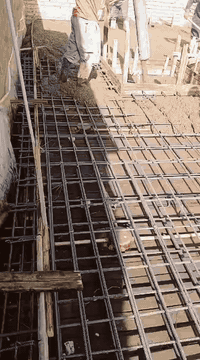 السلام عليكم نجار قالب من بغداد ***********وتساب هم متواجد نجار وحداد وصب
