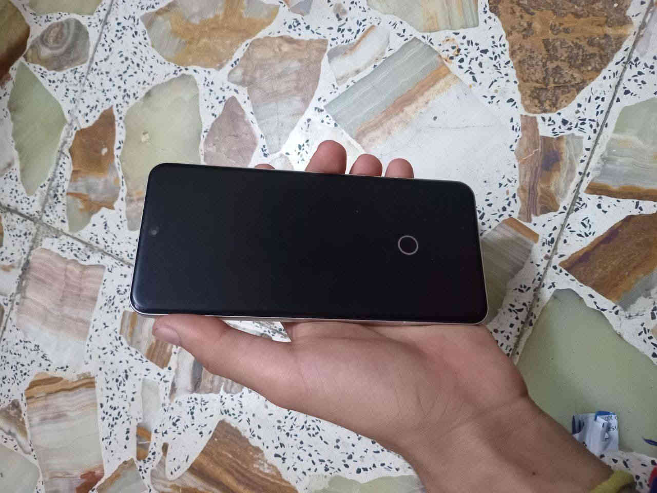 شاومي 15 الترا
كت تصوير كامل ممفتوح ابد 
- حافظات عدد 4
- نظافة 100٪ 
- بطارية 100
- ملحقات كاملة 
- الجهاز مينزل شحنة جوا 50

تواصل خاص + واتساب ***********
