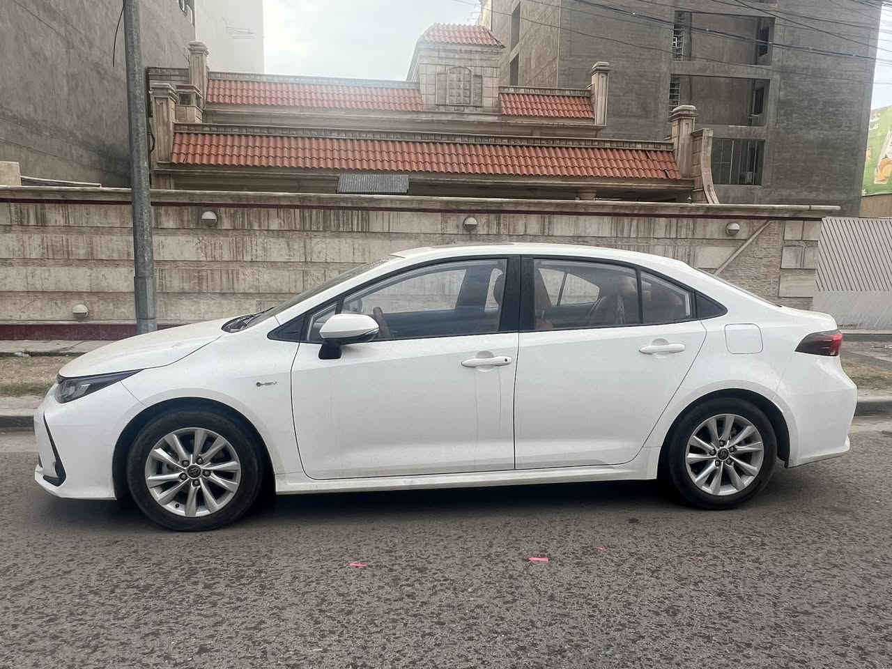 كورلا هايبرد 2025 تجميع صين 
ماشيه 17.5 
رقم بغداد تحويل مباشر 
***********
