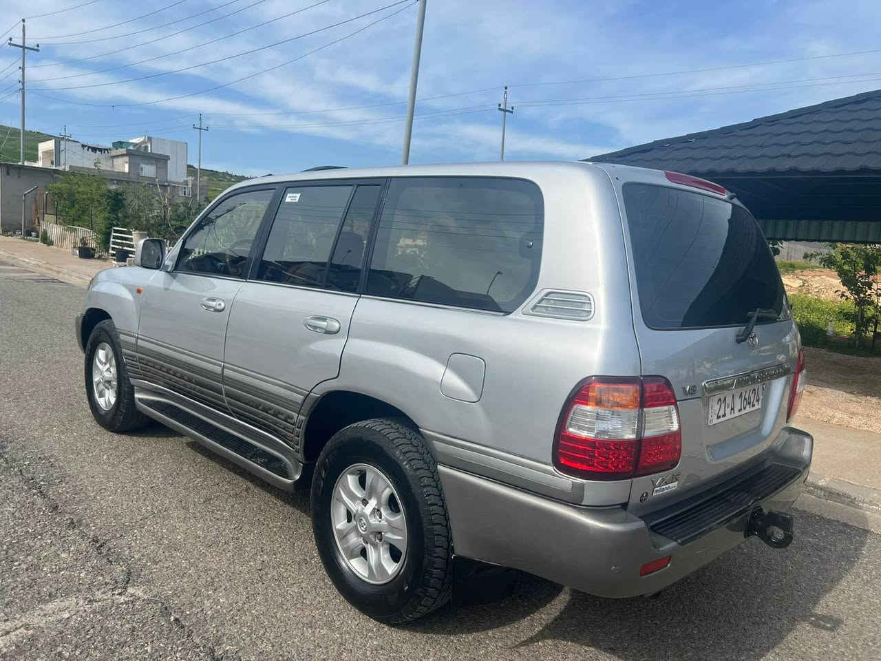 TOYOTA..MONEKA....2006
مؤنيكابؤفرؤشتن.مؤديل   2006
 فول  مواسةفات .v8 . .مواسةفات  ليكزز.
كيرو  مةكينةي  بةشةرت مةكينةي  نةكراوةتةوه. 
رةقةموو سةنةوي  نوييه.. 
بؤياغ   بينج   بارجةي  بةمه.. 
سةيارةكه  ساردوو  شوختي  نيه
بيشي   جةمبيكي  بجوكي هةيه  لاي  سايةق..
سعري  178    كةلا.. 
شوين  كؤيه..
كؤرينةوةش  دةكةم  شتيك  بة دلم  بيت
***********
*********** كويسينجاك, أربيل
