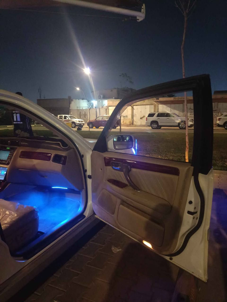 سياره جنون ملكه فول مواصفات نضيفه جدا شرط الفحص رقم بصره تحويل ثاني يوم با اسمك العنوان البصرة السعر المطلوب 140 ورقه كشن كهربائي السياره اصولي وليست أدوات للتواصل 

*********** Singapore
