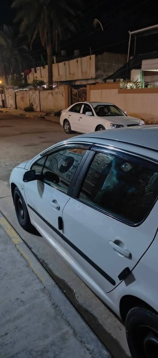السلام عليكم بيجو  307 للبيع مديل 2006 كير اوتو محرك 1600 سيارة جاهزة  كير محرك كلة مكفول بخ قطعتين جمالية وبيها طخه اصبعين بالبك لايت عفتها  تبريد ثلج حماوه ثابته ٧٠ صيف شتاء السعر 50ورقة وبيها مجال مكاني العزيزيه بسمي رقم بابل انكليزي تحول ثاني يوم سنويه جديده قبل شهرين جددتها سياره مال جناي ترايك للبصره 
النقوصات / طوبات امامي + قاعده دبل الباقي كووله جديد الصدر 
نضوح دهن بسيط من البور كل شهر شهرين ربع لتر الصونده بيها زرف وعايفها ممسويها تجي تكلب تفحص تسوي سونار تطلع بيها واتوكل سياره مو مال بياع شراي وتلزيك شغل كله مؤسسة
***********
***********
