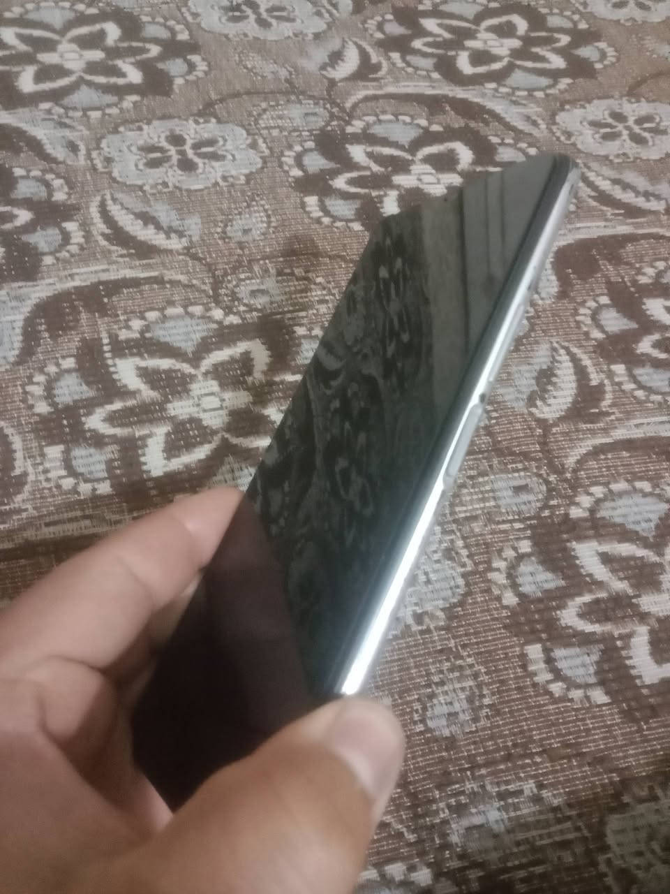 هونر اكس7
مبدل شاشه اصليه الكامره الاماميه شويه مغوش 
للمراوس


**إذا كنت صاحب هذا الإعلان وتريد حذفه لأي سبب، رجاءا أرسل رسالة إلى الدعم الفني**