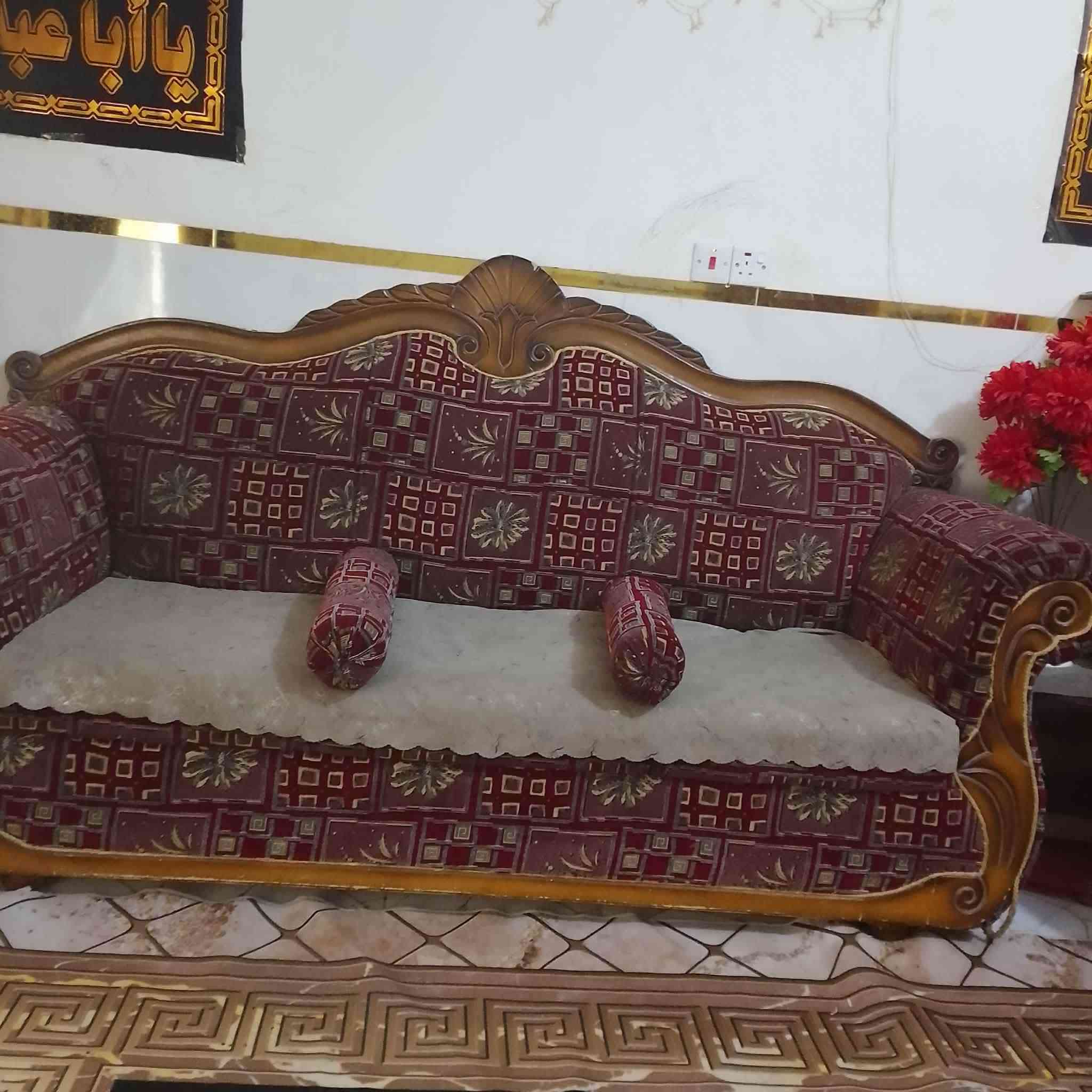 تخم كامل للبيع نضيف جدا شغل تسكام
السعر ٣٠٠وبي مجال واتساب ***********
