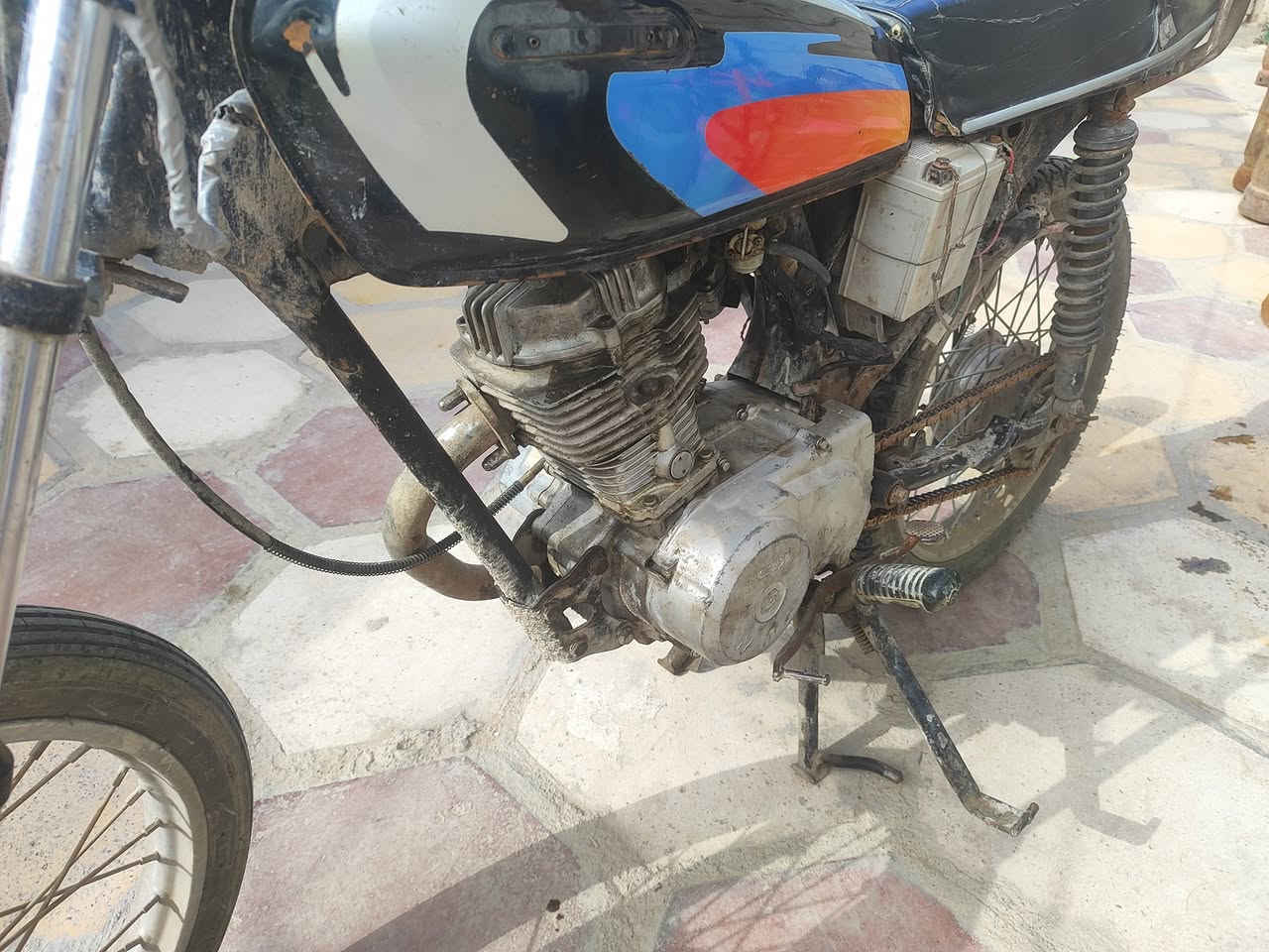 السلام عليكم دراجه نامه ادوات سعره 200 متواجد ماسنجر و واتساب ***********
