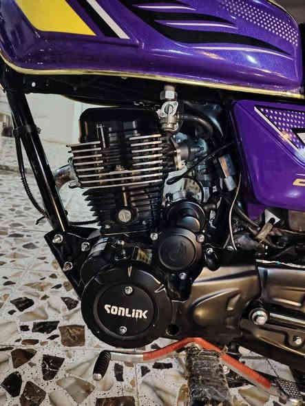 سلام عليكم ورحمة الله وبركاته دراجه سونك سيفان موديل 25 محدث 26 دراجه كدامك نضافه فول ماشالله شرط برغي ما مفتوح منه ولا مبدل شي كله وضع شركه نيه نقص شي بصيط بس جوزه وشاشه  بتقي كله وضع شركه ويه بطبه منفيس سعر 850 بيه مجال بصيط حيل عنوان تكريت ***********
