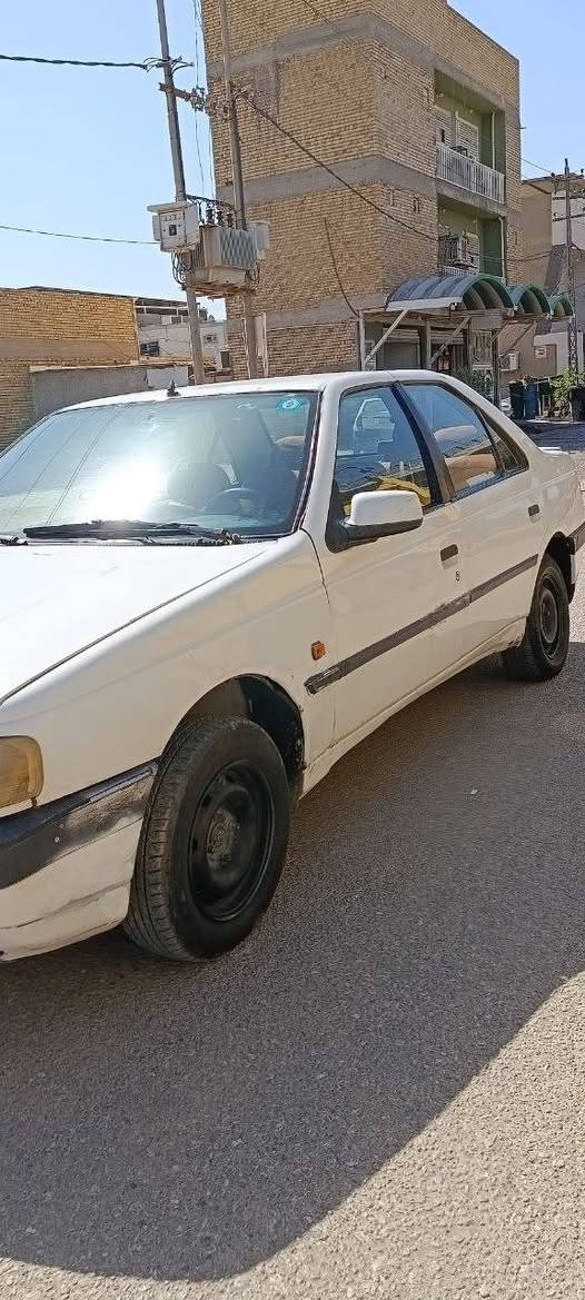 سلام عليكم 
بيجو 405
موديل 2012
السيارة حلوة جاهزة تبريد شغال 
السعر 33وبيه مجال بسيط 
العنوان حي ميسان 
للاستفسار ***********
