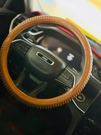 @جيب لاريدو  موديل ٢٠٢٣ السياره رقم بغداد عداد المسافه ٥١ الف  السياره...