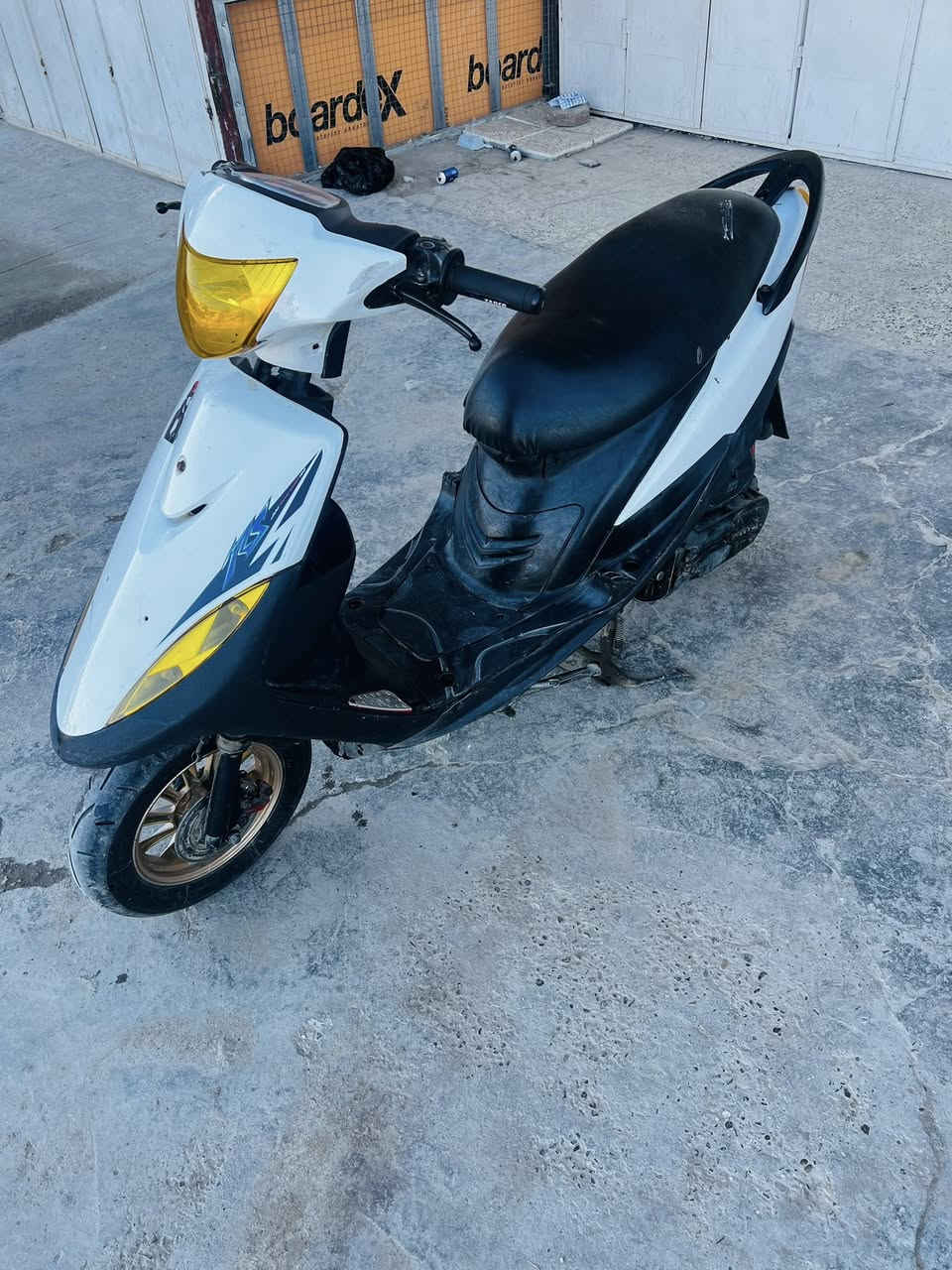 عندي ماكس عدله نضيفه كامله كله شغال مكينه ناعمه سلف وهندر شلعه ومعدل صالنصه بلادي اوراق كامله المكان الغزاليه السعر 400 الشراي يخابر وهذه رقمي ***********
