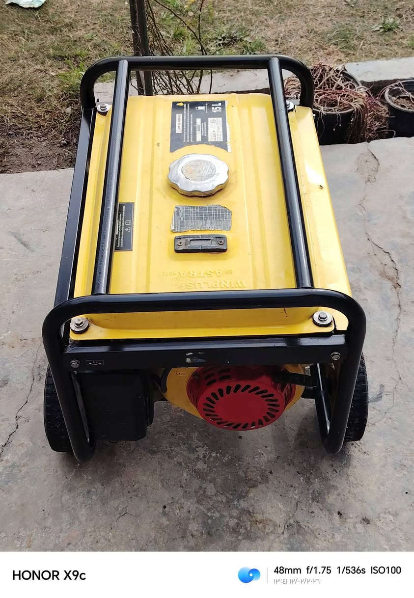 للبيع مولد استرة كوري ١٠ امبير ملف نحاس ميه بل ميه سلف وحبل فقط باتري نقص  شغاله وعل فحص اقتصاديه بصرف البنزين السعر ١٥٠  الشراي يتصل مكلف بالنشر ارجو عدم مراسله مكلف مكلف مكلف بالنشر ***********
*********** المكان بغداد التاجي ويوجد خدمة توصيل
