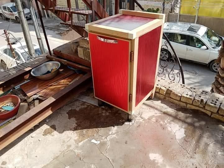 للبيع كومدي مبطن ولبليت كلش ثخين وشغل درجه اولى توصا سعره ٦٥ الف وبي مجال لشراي رقم الهاتف *********** ***********
