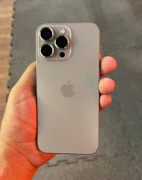 ايفون 15 برو ماكس • ٢٥٦ • بطارية ٩٣٪